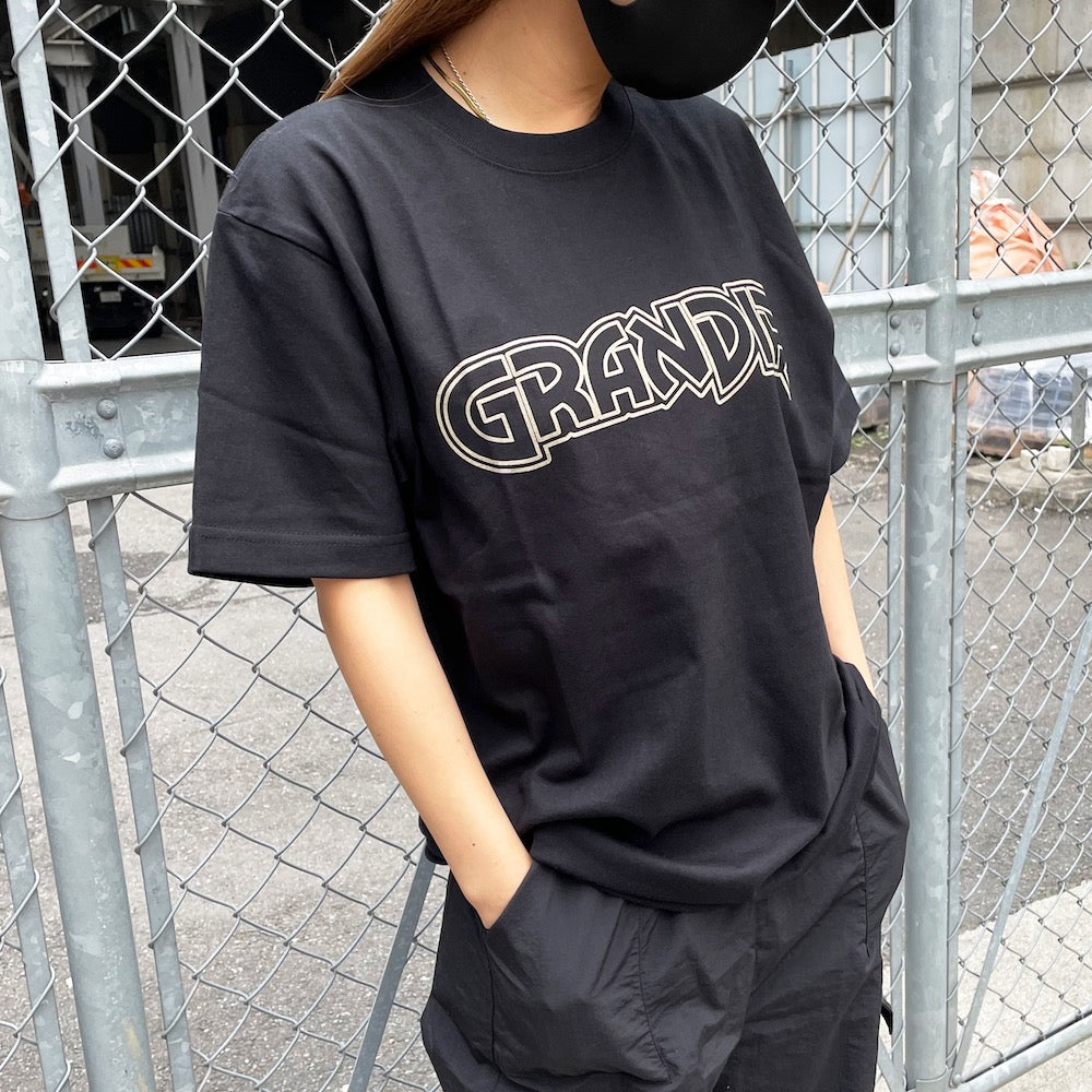 THEREDTHREAD コンビニ、ATM支払い❌ Tシャツ ADIDAS METAVERSE GAMING LIL' STRIPE T-SHIRT - IM4611 – bCODE